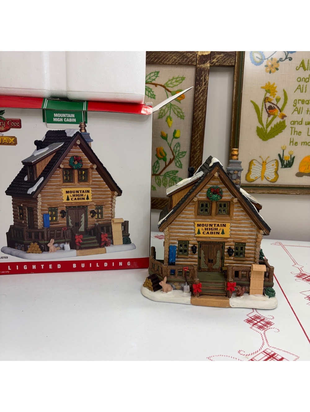 Lemax Mountain High Cabin Christmas village